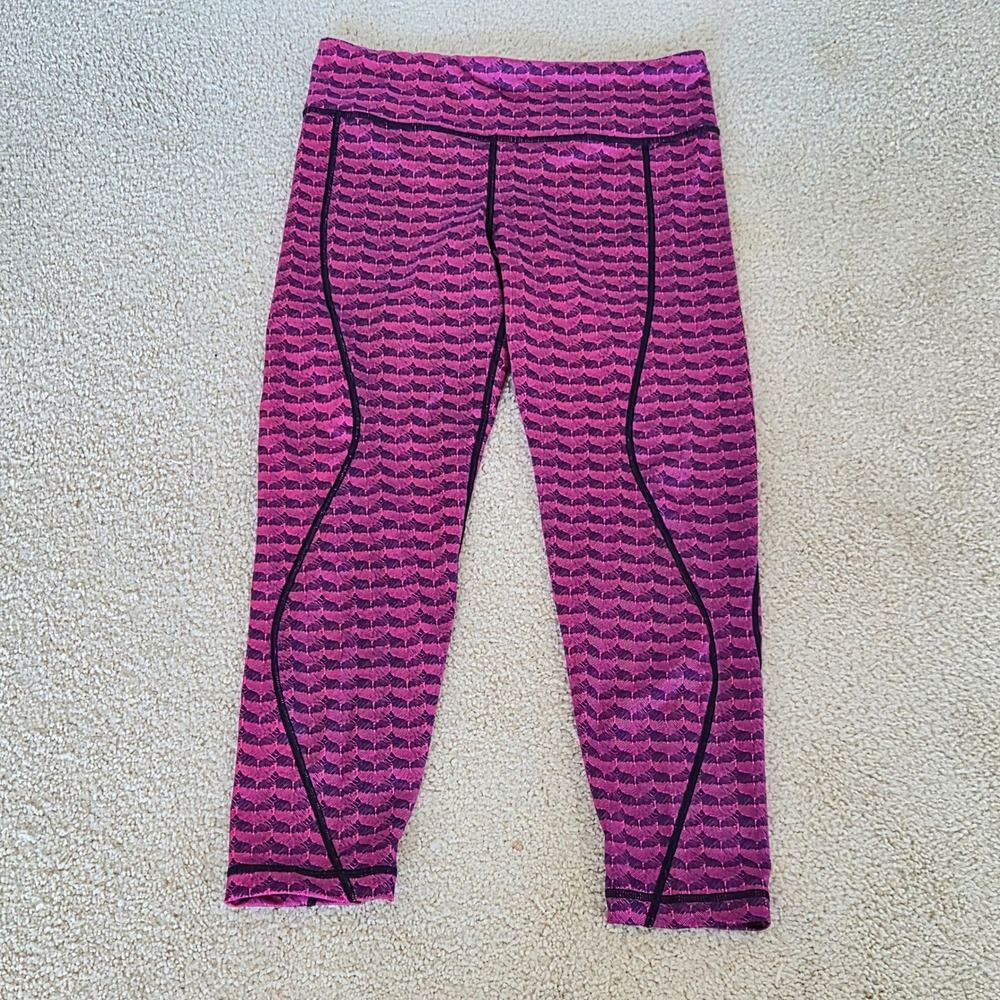 Vineyard Vines Performance Cropped Leggings Womens Medium Pink Whale Athleisure